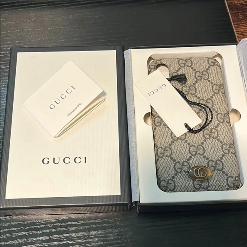 GUCCI Authentic ¡PHONE X or XS Smart Phone Case NEW Original Box Beige Monogram